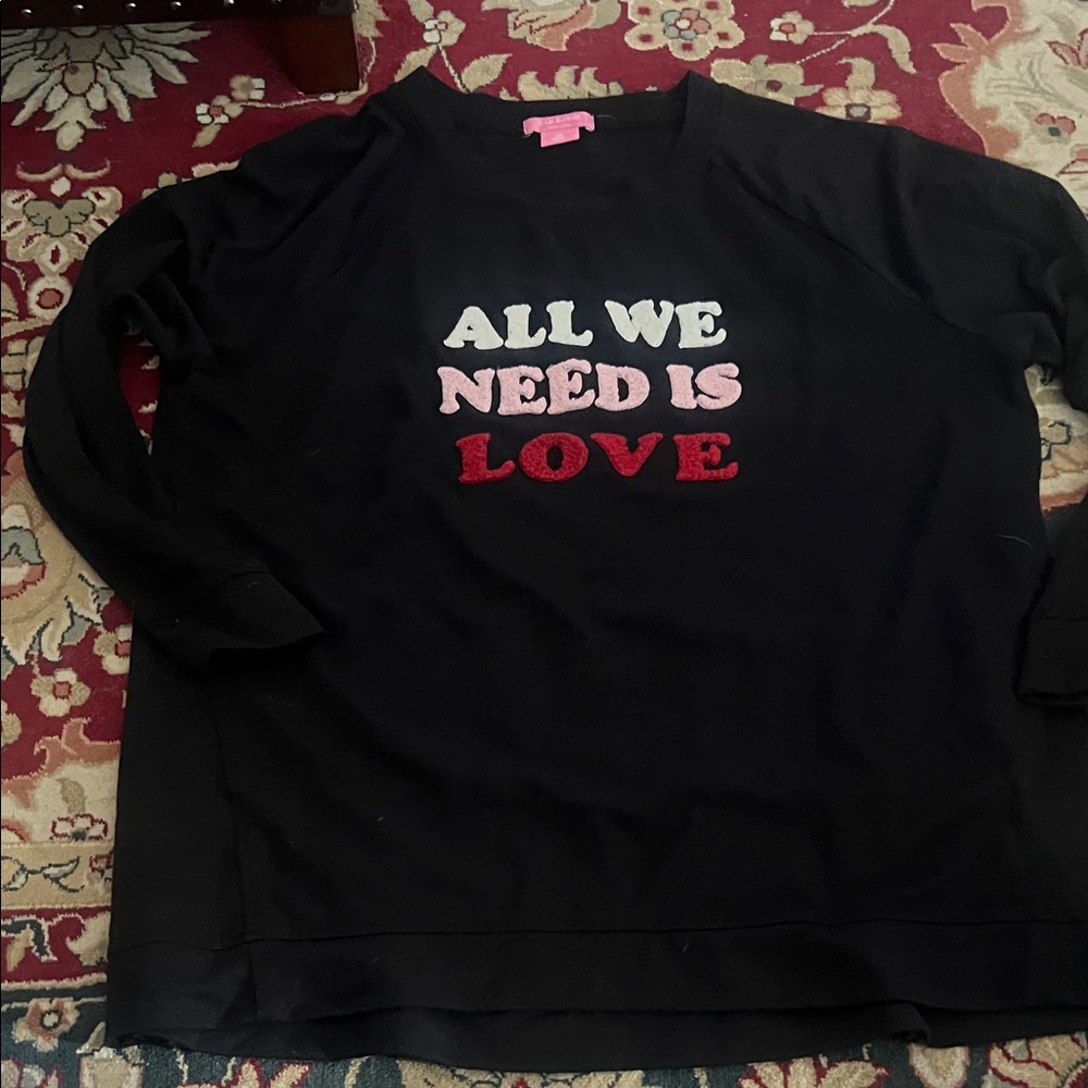 Isaac Mizrahi Black Valentines long-sleeve with Pink Label
